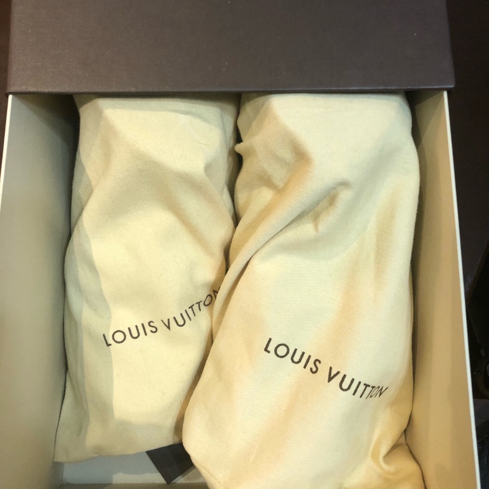 Louis Vuitton Fits 10.5. Brand New In Box. - Picture 5 of 8